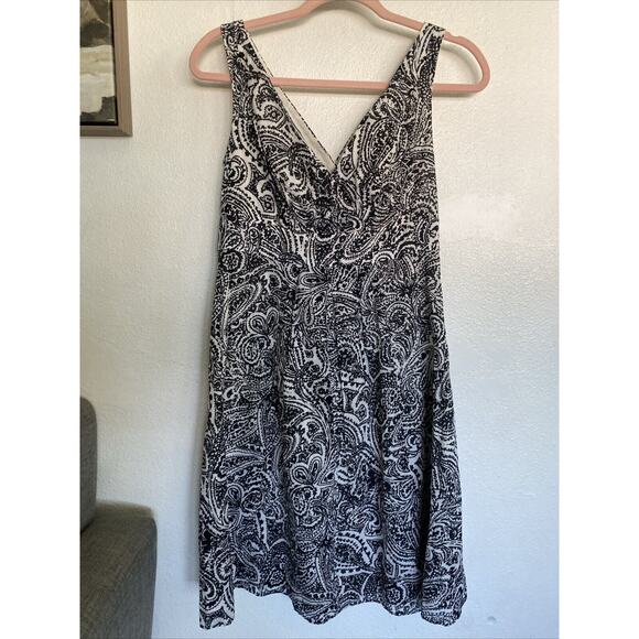 Lands' End Dresses & Skirts - Lands End Dress Women’s‎ Sz 2 White Black Paisley Faux Wrap Lined A Line
